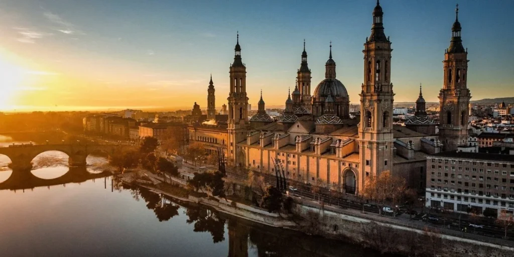 alojamiento-en-el-centro-de-zaragoza-